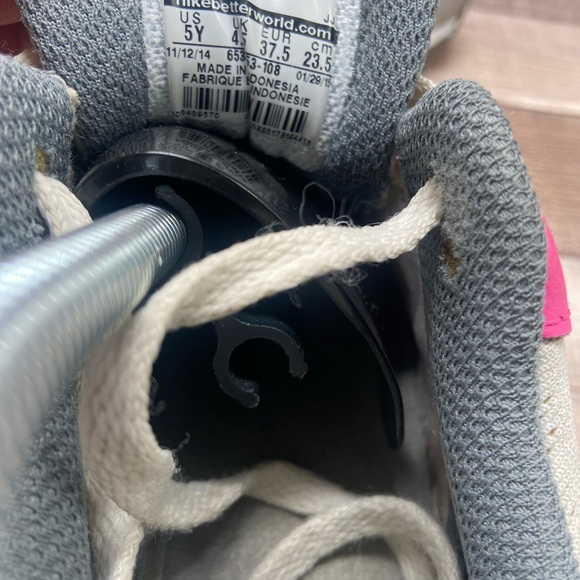 Nike Air Max 1 (GS) Silver Pink White 653653-108 Youth Size 5Y Women Size 6.5 - Picture 8 of 10